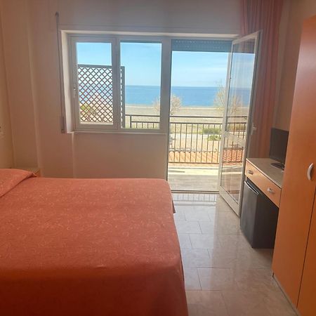 Hotel Germania Praia a Mare Kültér fotó