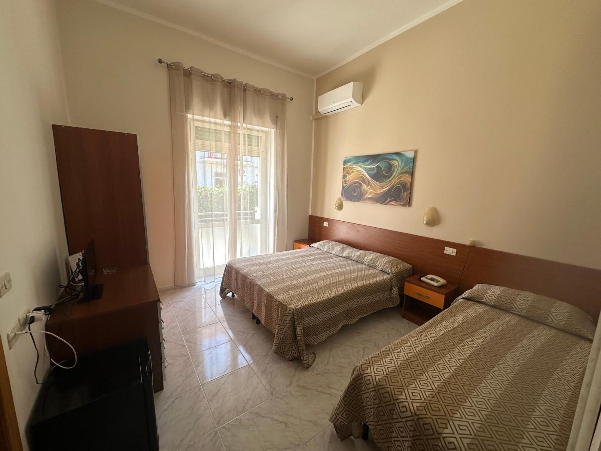 Hotel Germania Praia a Mare Kültér fotó