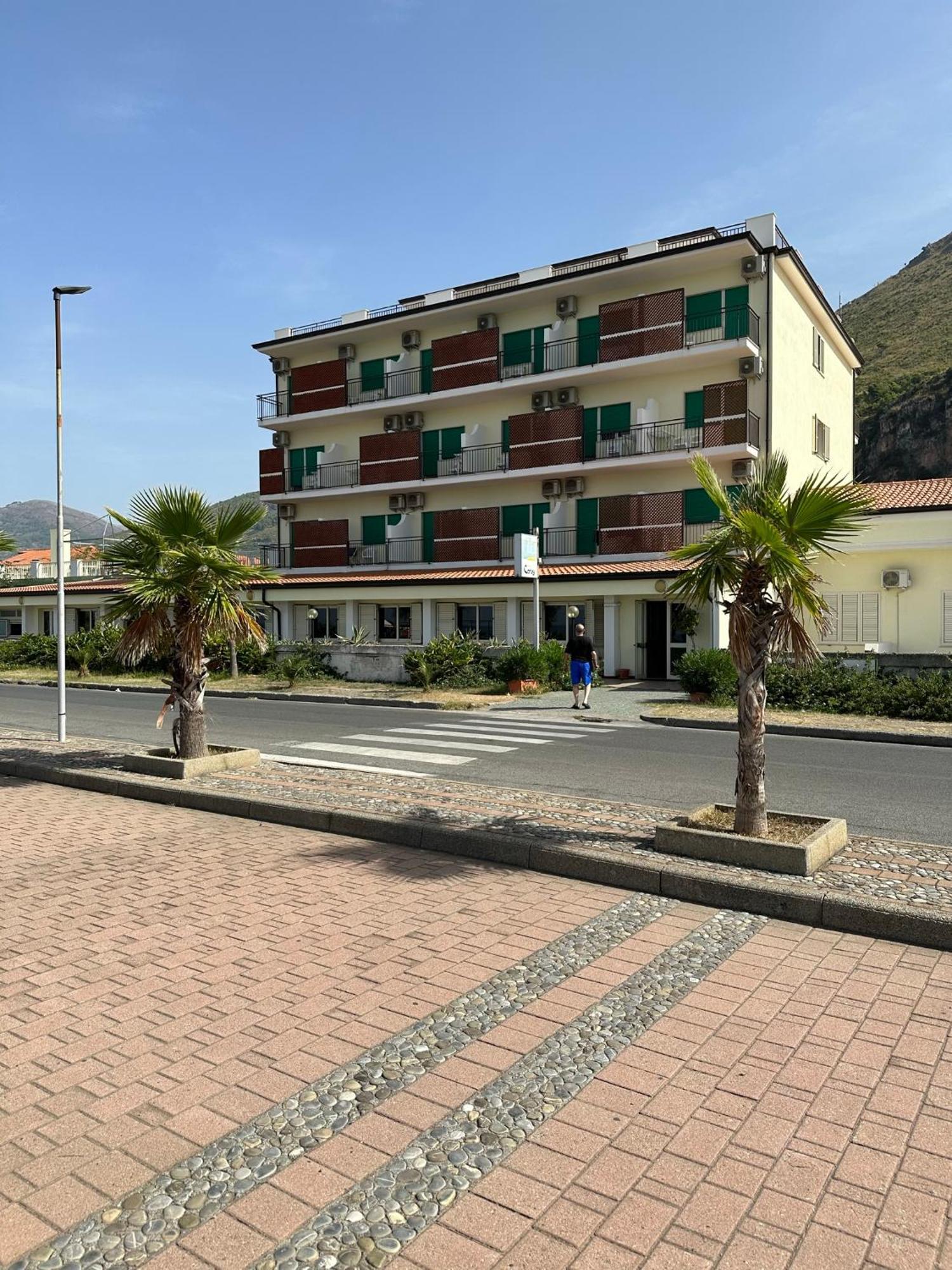 Hotel Germania Praia a Mare Kültér fotó