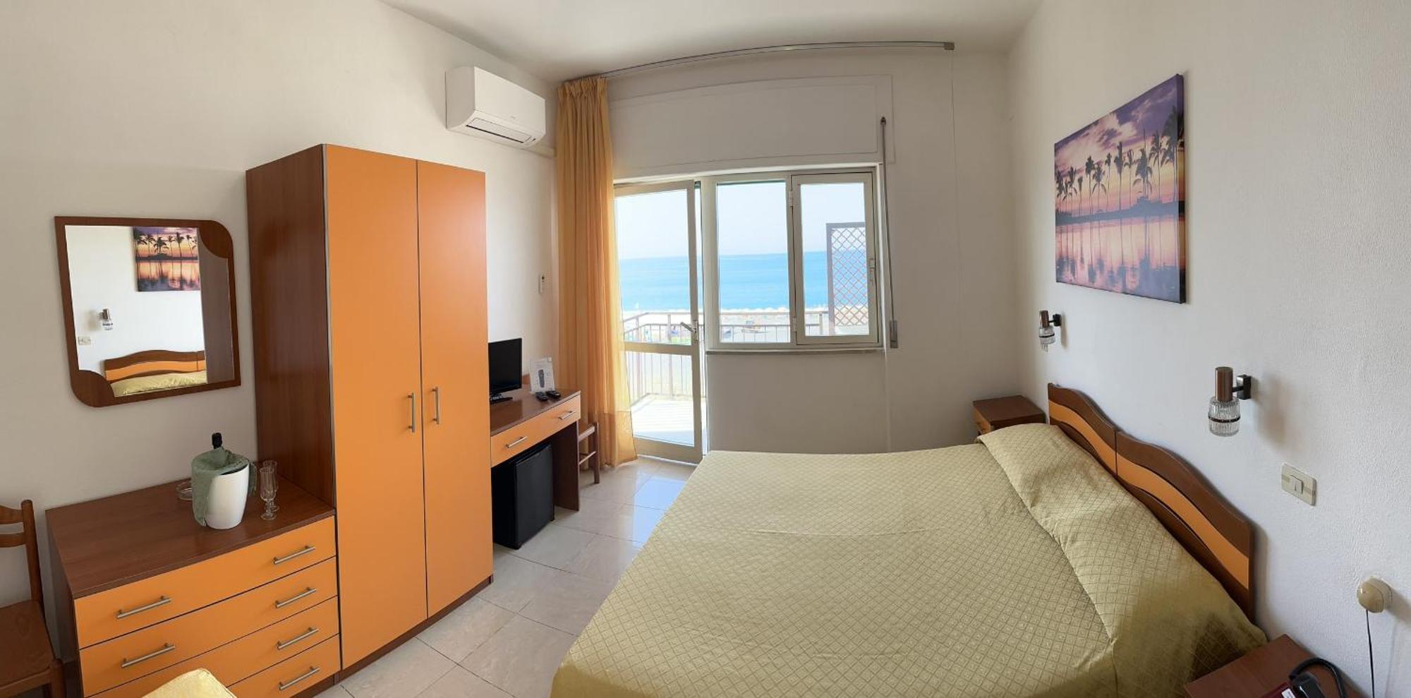 Hotel Germania Praia a Mare Kültér fotó
